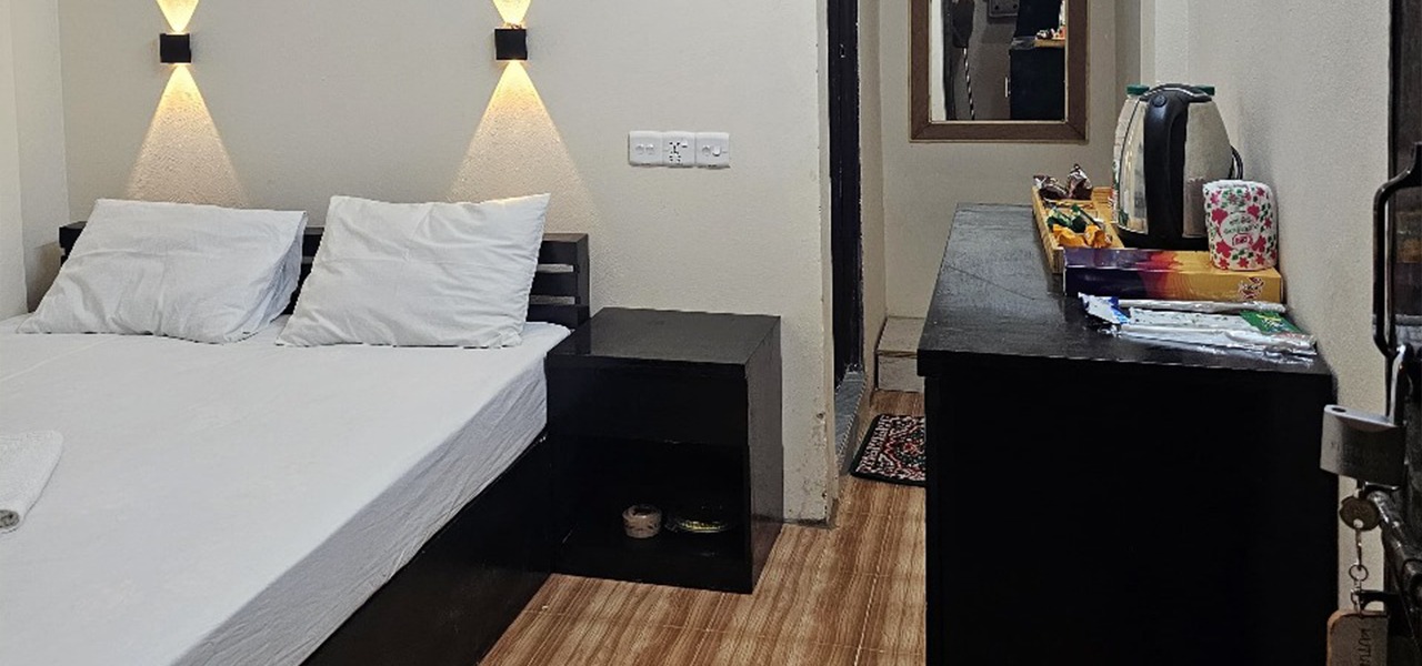 ECONOMIC COUPLE NON SEA VIEW [KUTUBDIA]