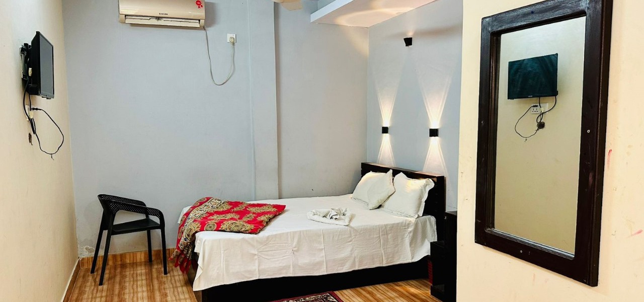 REGULAR COUPLE NON SEA VIEW [SANDWIP]